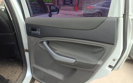 Ford Kuga III, 2010 год, 850 000 рублей, 11 фотография