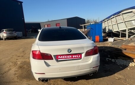 BMW 5 серия, 2011 год, 1 750 000 рублей, 2 фотография