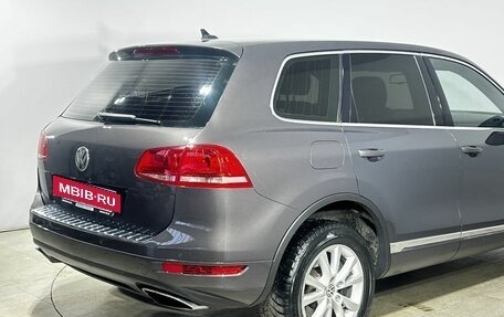 Volkswagen Touareg III, 2010 год, 1 650 000 рублей, 2 фотография