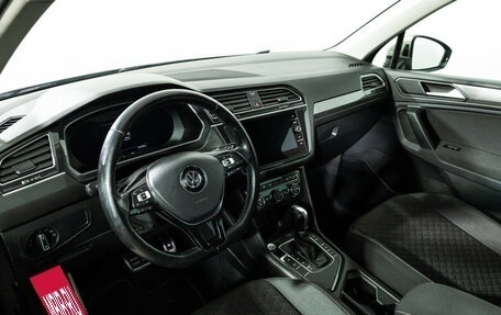 Volkswagen Tiguan II, 2018 год, 1 749 777 рублей, 11 фотография