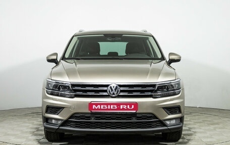 Volkswagen Tiguan II, 2018 год, 1 749 777 рублей, 2 фотография