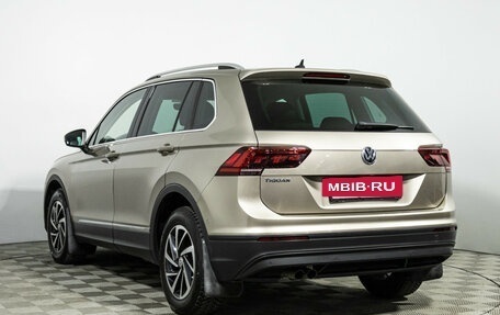 Volkswagen Tiguan II, 2018 год, 1 749 777 рублей, 7 фотография