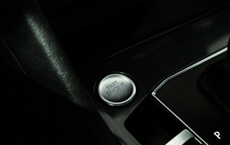 Volkswagen Tiguan II, 2018 год, 1 749 777 рублей, 17 фотография