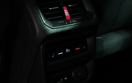 Volkswagen Tiguan II, 2018 год, 1 749 777 рублей, 19 фотография