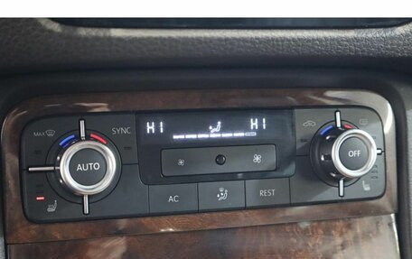 Volkswagen Touareg III, 2013 год, 1 683 000 рублей, 13 фотография