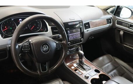 Volkswagen Touareg III, 2013 год, 1 683 000 рублей, 6 фотография