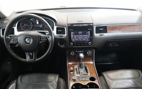 Volkswagen Touareg III, 2013 год, 1 683 000 рублей, 11 фотография
