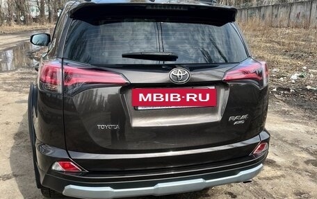 Toyota RAV4, 2018 год, 2 790 000 рублей, 5 фотография