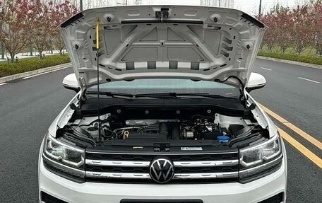 Volkswagen Tharu, 2022 год, 1 990 000 рублей, 6 фотография