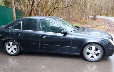 Mercedes-Benz E-Класс, 2002 год, 500 000 рублей, 3 фотография