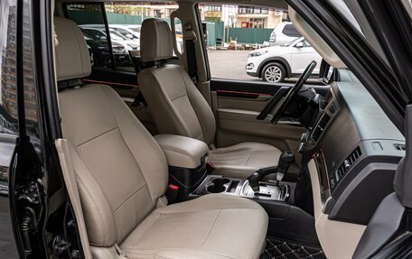 Mitsubishi Pajero IV, 2020 год, 3 990 000 рублей, 8 фотография