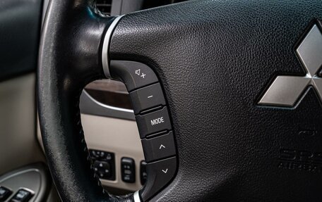 Mitsubishi Pajero IV, 2020 год, 3 990 000 рублей, 14 фотография