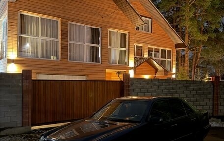 Mercedes-Benz E-Класс, 1999 год, 500 000 рублей, 1 фотография