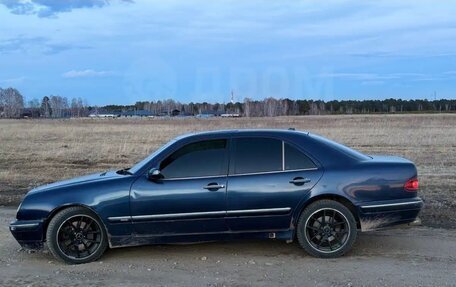 Mercedes-Benz E-Класс, 1999 год, 500 000 рублей, 3 фотография