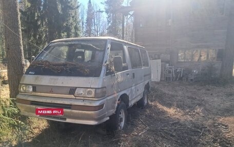 Mitsubishi Delica III, 1993 год, 250 000 рублей, 3 фотография