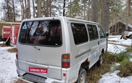 Mitsubishi Delica III, 1993 год, 250 000 рублей, 4 фотография