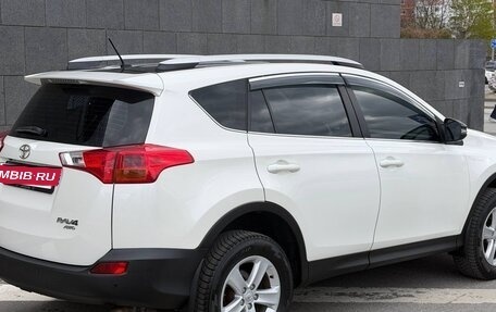 Toyota RAV4, 2013 год, 1 930 000 рублей, 4 фотография