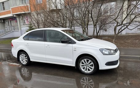 Volkswagen Polo VI (EU Market), 2013 год, 735 000 рублей, 3 фотография