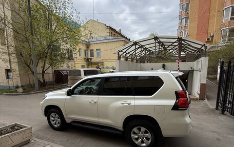 Toyota Land Cruiser Prado 150 рестайлинг 2, 2019 год, 5 350 000 рублей, 4 фотография