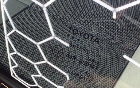 Toyota Land Cruiser Prado 150 рестайлинг 2, 2019 год, 5 350 000 рублей, 12 фотография