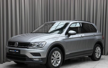 Volkswagen Tiguan II, 2018 год, 2 429 000 рублей, 1 фотография