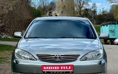 Toyota Camry V40, 2005 год, 950 000 рублей, 4 фотография