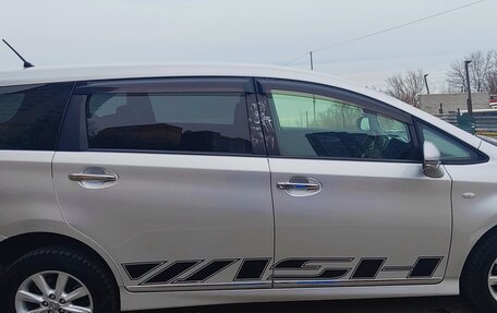 Toyota Wish II, 2011 год, 1 500 000 рублей, 2 фотография