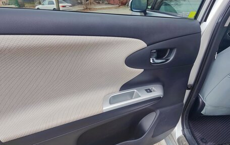 Toyota Wish II, 2011 год, 1 500 000 рублей, 10 фотография