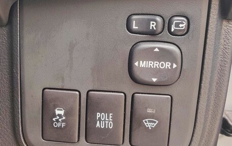 Toyota Wish II, 2011 год, 1 500 000 рублей, 13 фотография