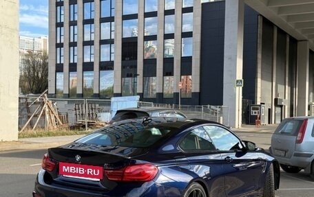 BMW M4, 2018 год, 5 700 000 рублей, 4 фотография