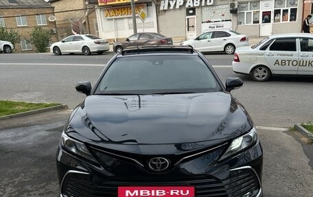 Toyota Camry, 2023 год, 3 576 000 рублей, 8 фотография