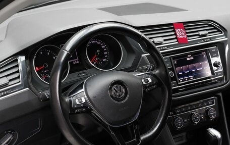 Volkswagen Tiguan II, 2018 год, 2 429 000 рублей, 8 фотография