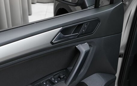 Volkswagen Tiguan II, 2018 год, 2 429 000 рублей, 16 фотография