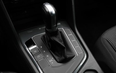 Volkswagen Tiguan II, 2018 год, 2 429 000 рублей, 15 фотография