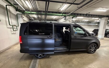 Mercedes-Benz V-Класс, 2022 год, 6 700 000 рублей, 4 фотография