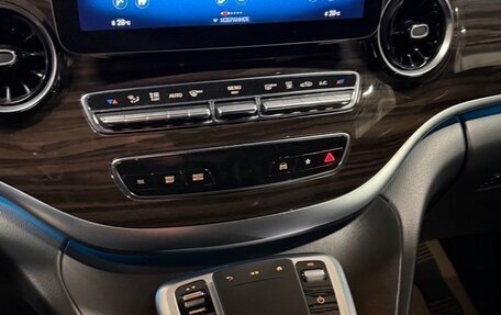 Mercedes-Benz V-Класс, 2022 год, 6 700 000 рублей, 11 фотография