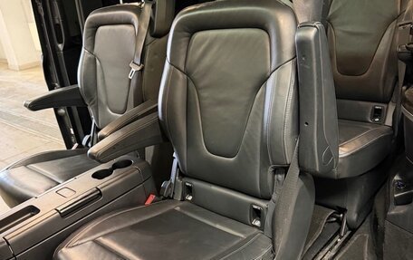 Mercedes-Benz V-Класс, 2022 год, 6 700 000 рублей, 15 фотография