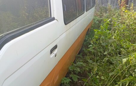 Nissan Urvan III, 1991 год, 100 000 рублей, 17 фотография