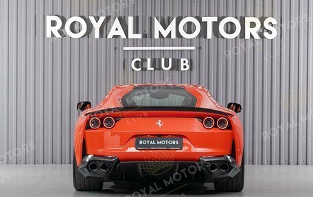Ferrari 812, 2019 год, 30 000 000 рублей, 4 фотография