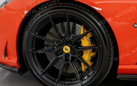 Ferrari 812, 2019 год, 30 000 000 рублей, 10 фотография