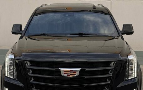 Cadillac Escalade IV, 2019 год, 4 500 000 рублей, 1 фотография