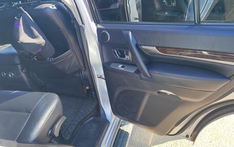 Mitsubishi Pajero IV, 2008 год, 1 800 000 рублей, 10 фотография