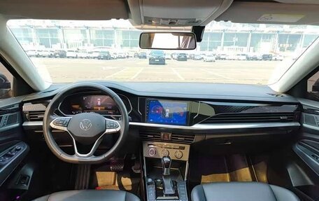 Volkswagen Passat B8 рестайлинг, 2023 год, 2 156 400 рублей, 12 фотография