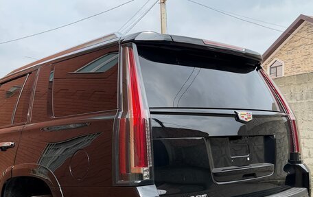 Cadillac Escalade IV, 2019 год, 4 500 000 рублей, 2 фотография
