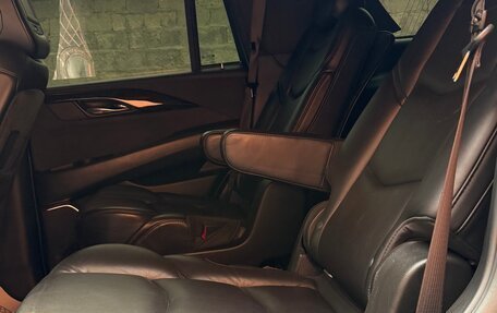 Cadillac Escalade IV, 2019 год, 4 500 000 рублей, 15 фотография