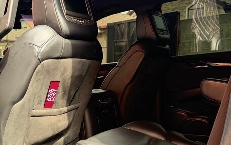 Cadillac Escalade IV, 2019 год, 4 500 000 рублей, 16 фотография