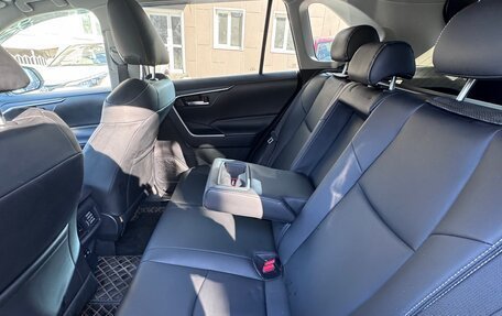 Toyota RAV4, 2020 год, 3 650 000 рублей, 14 фотография