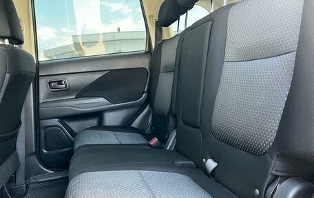 Mitsubishi Outlander III рестайлинг 3, 2018 год, 1 929 000 рублей, 7 фотография