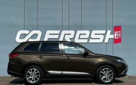 Mitsubishi Outlander III рестайлинг 3, 2018 год, 1 929 000 рублей, 5 фотография