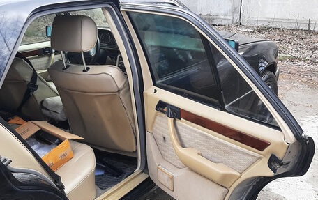 Mercedes-Benz E-Класс, 1993 год, 370 000 рублей, 8 фотография